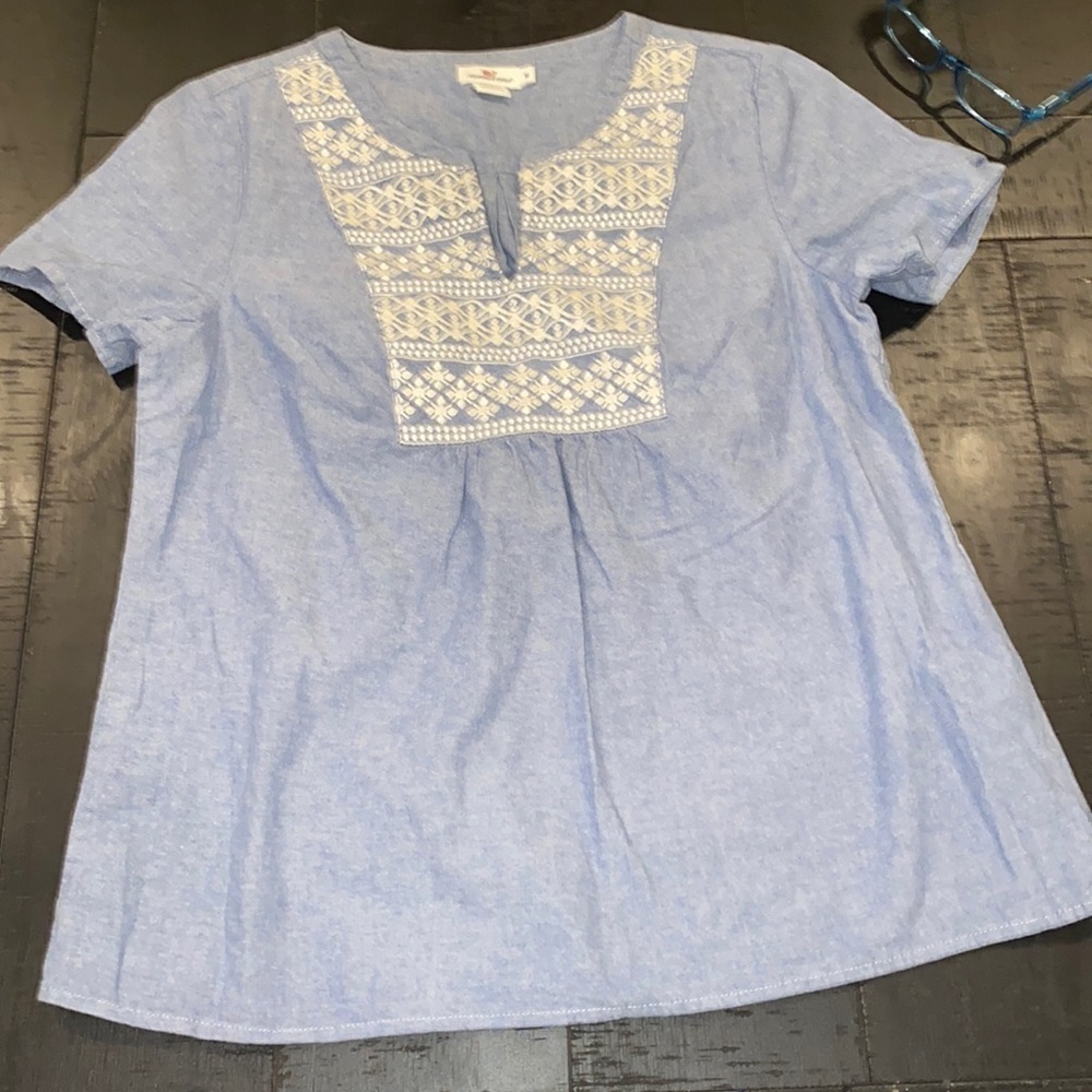 Vineyard Vines Chambray Embroidered Medium Pullover Top Shirt